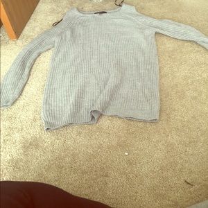 Cut out shoulder grey sweater